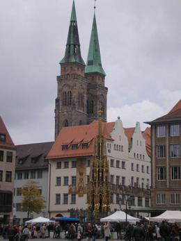 Nürnberg Schöner Brunnen
